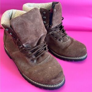 Vintage Best United Garment Company Boots